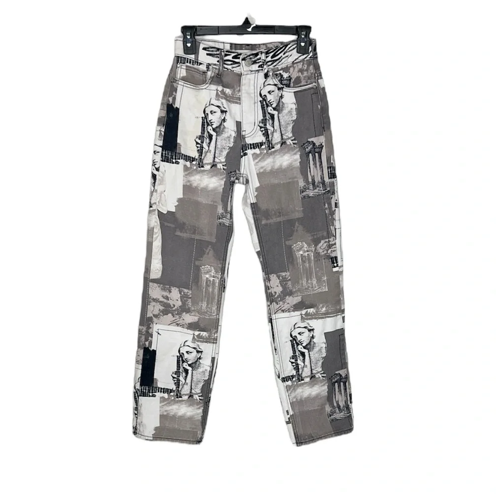 Urban Outfitters BDG High Waisted Cowboy Jeans size 25